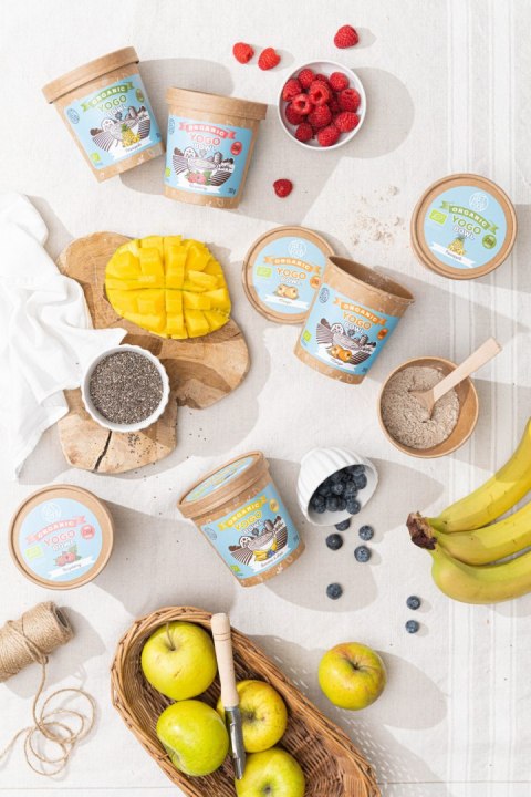 Bio yogo bowl with chia - banana and acai - kraft cup 70g Bio yogo bowl with chia - banana and acai - kraft cup 70g