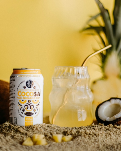 Cocosa Woda Kokosowa z młodego kokosa Niegazowana z sokiem z Ananasa NFC 330 ml (kaucja)